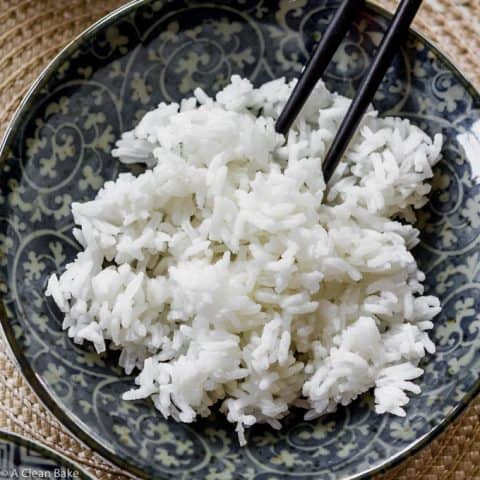 Bowl of white rice cooked in a slow cooker - How To Cook Rice In The Crock Pot (gluten free and paleo side dish)