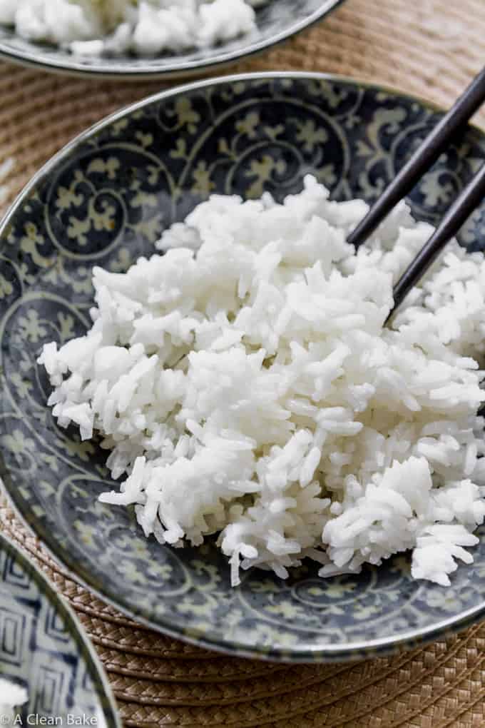 Slow Cooker Rice for a great side dish - How To Cook Rice In The Crock Pot (gluten free and paleo side dish)