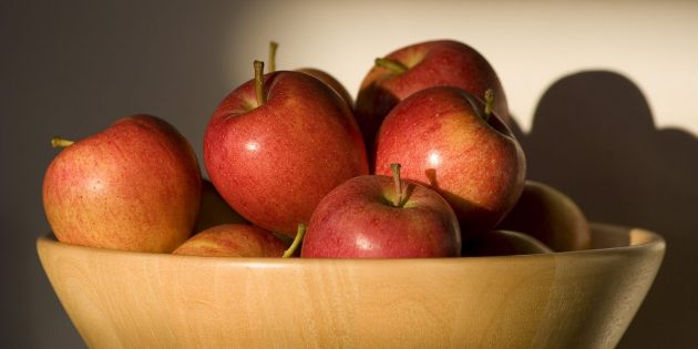 Полезные фрукты и ягоды: яблоки