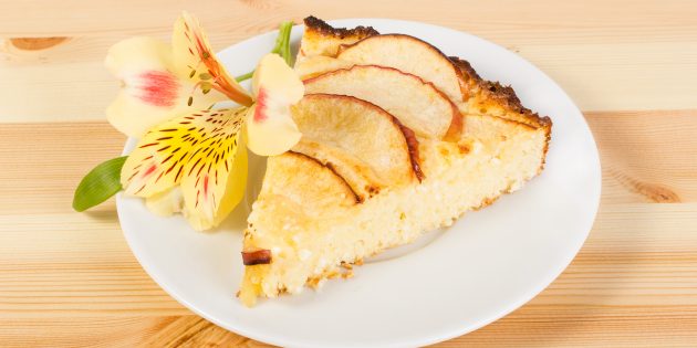 Пирог с творогом и яблоками: простой рецепт