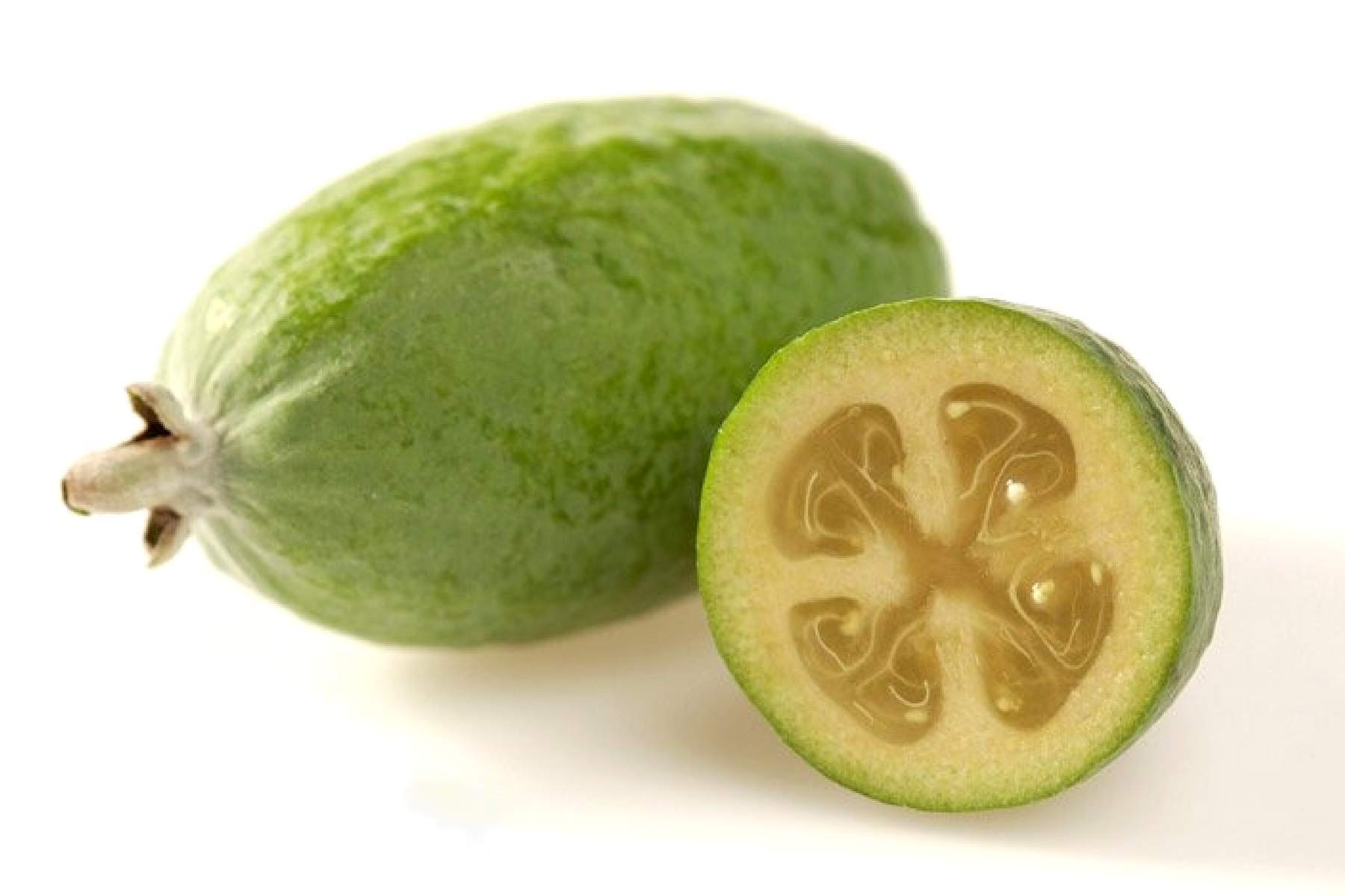 16 REMARKABLE BENEFITS OF PINEAPPLE GUAVA (FEIJOA)