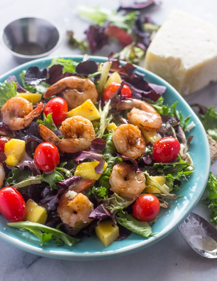 Shrimp Mango Salad with Lime vinaigrette