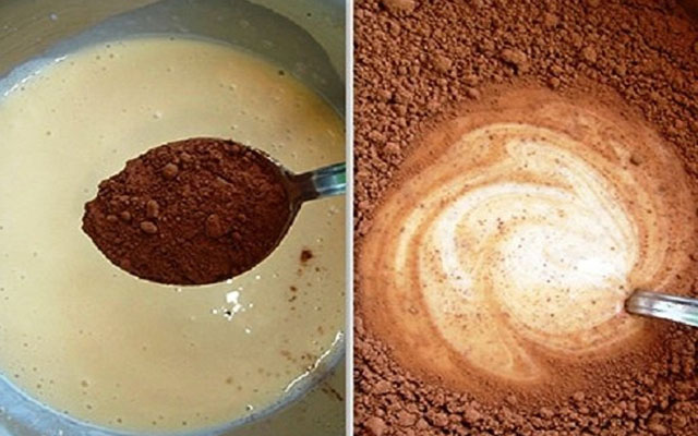К яичной смеси постепенно добавить какао