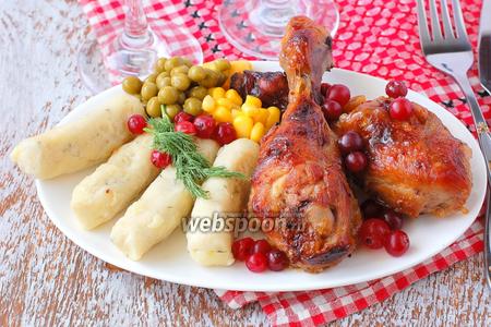 Фото рецепта Куриные голени в клюквенно-медовом соусе