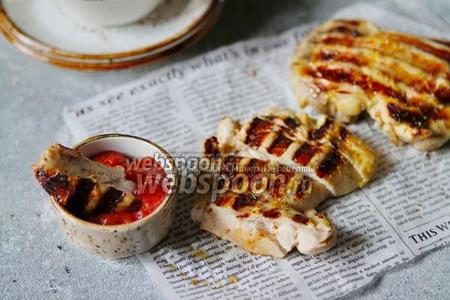 Фото рецепта Куриные бёдра на гриле в медово-горчичном маринаде