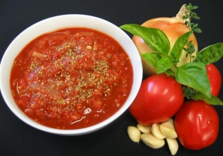 Как приготовить вкусную и ароматную томатную подливку к мясу
