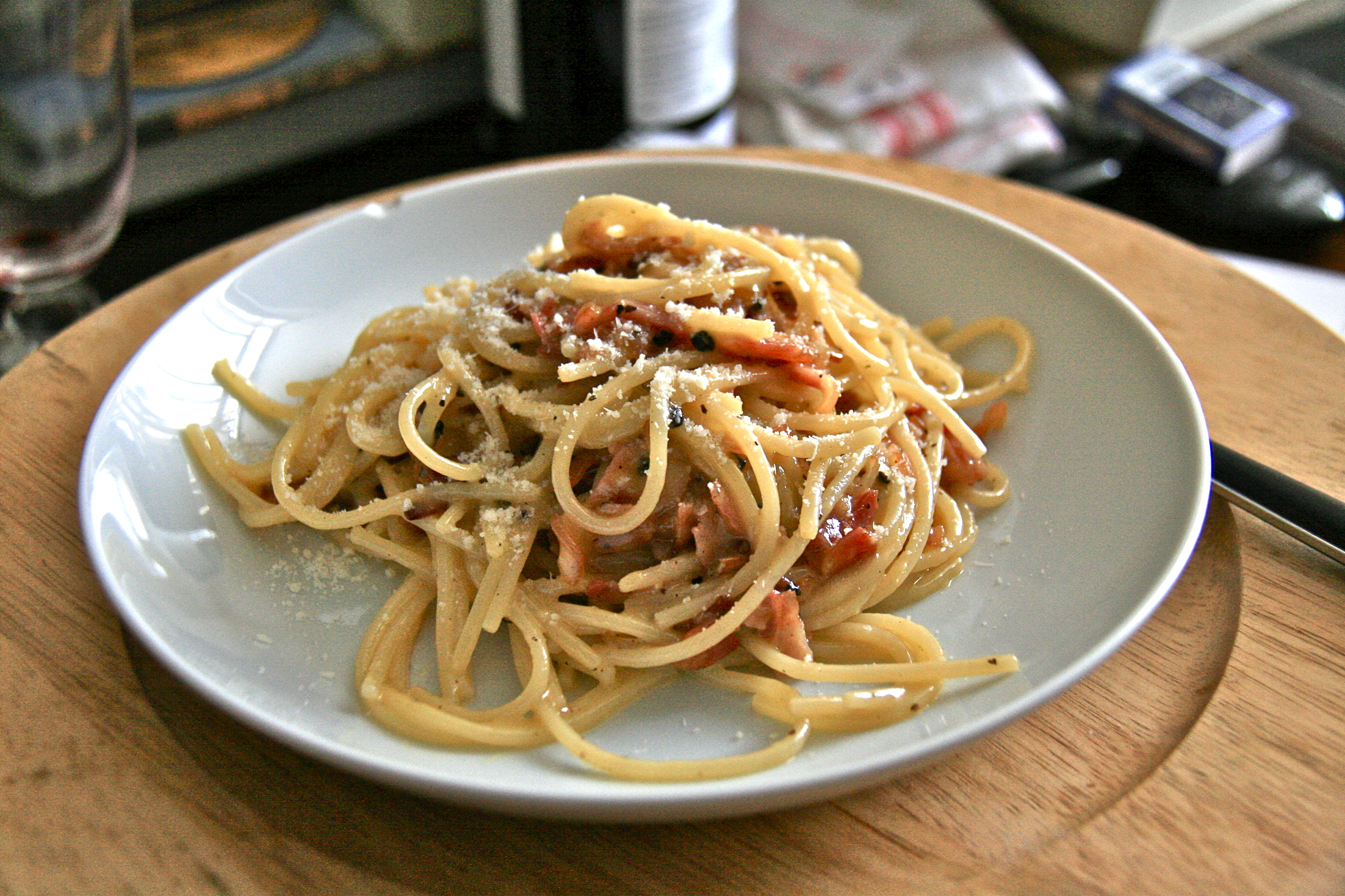 Например макароны. Паста карбонара. Спагетти карбонара. Спагетти для пасты карбонара.