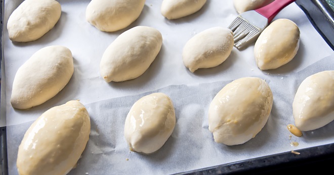 Тесто для пирожков в хлебопечке - лучшие и простые рецепты на любой вкус!