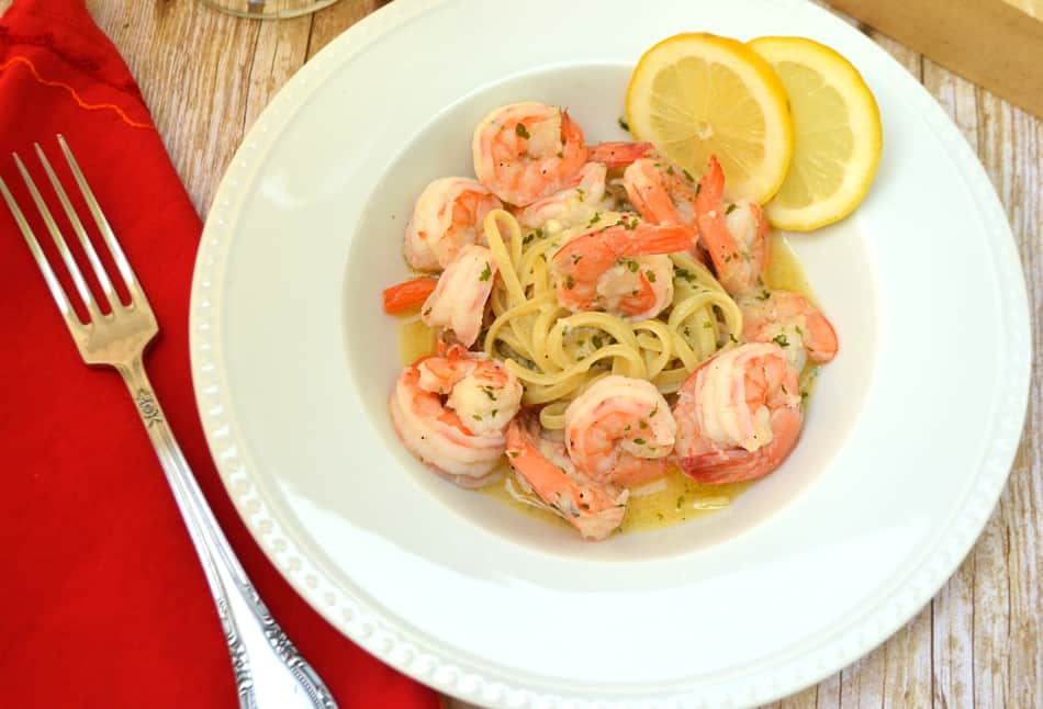 Shrimp Scampi - A delicious buttery garlic seafood dish that needs only a handful of ingredients & a half hour to make 