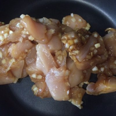 Фото рецепта - Курица кусочками по-азиатски на сковороде - шаг 5