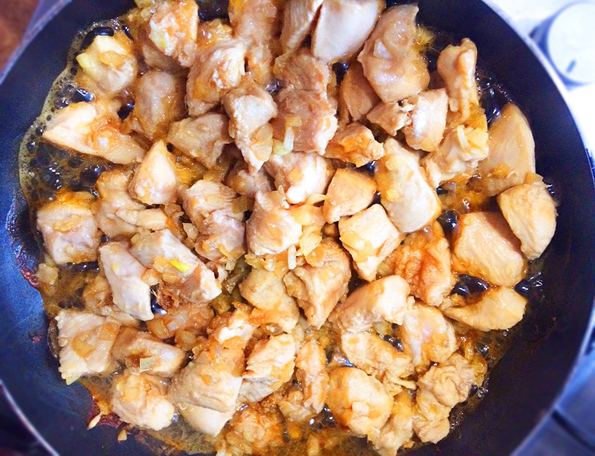 Фото рецепта - Курица кусочками по-азиатски на сковороде - шаг 6