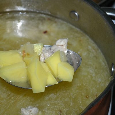 Фото рецепта - Куриный суп-пюре с грибами - шаг 4